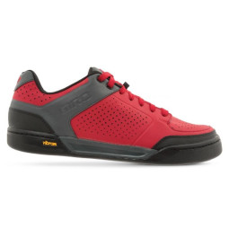 BUTY ROWEROWE GIRO RIDDANCE DARK RED,