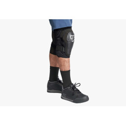 OCHRANIACZ KOLAN RACE FACE ROAM KNEE, BLK,